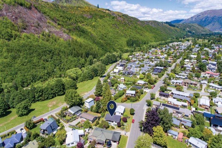 Photo of property in 37 Devon Street, Arrowtown, 9302
