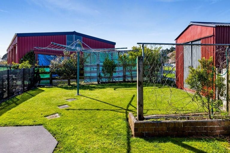 Photo of property in 274 Richmond Road, Lepperton, New Plymouth, 4373