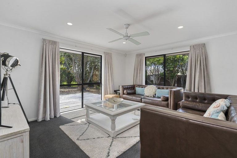 Photo of property in 10 Amber Lane, Kerikeri, 0230