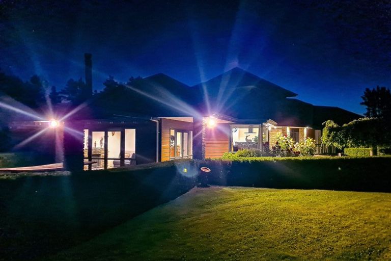 Photo of property in 573 Halkett Road, West Melton, Christchurch, 7671