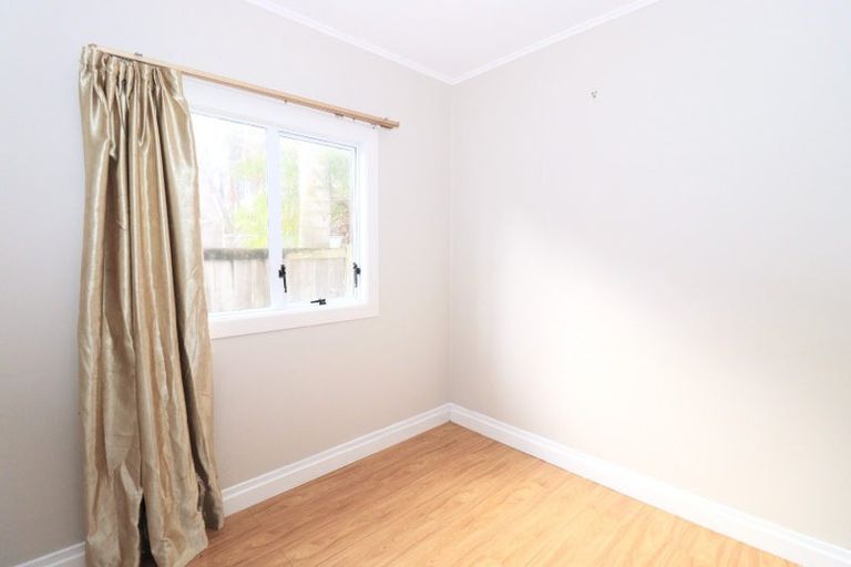 Photo of property in 139 Bucklands Beach Road, Bucklands Beach, Auckland, 2012