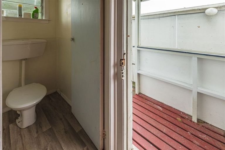 Photo of property in 37 Gibson Street, Aramoho, Whanganui, 4500