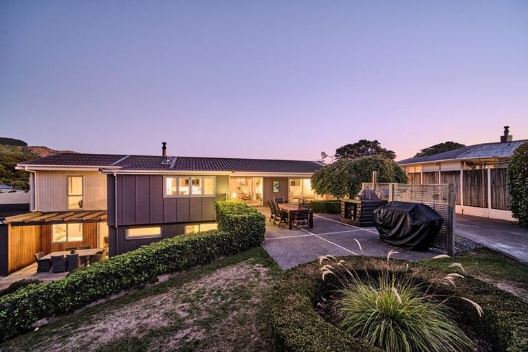 Photo of property in 16 Grange Park Avenue, Raumati South, Paraparaumu, 5032