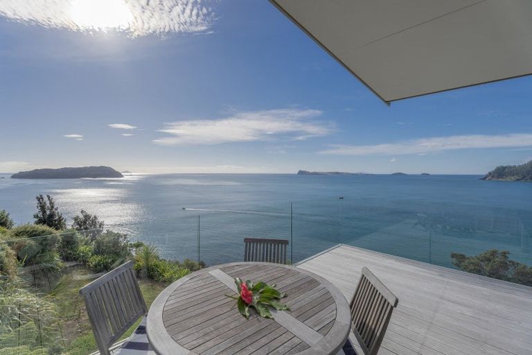 Photo of property in 217 Paku Drive, Tairua, 3508