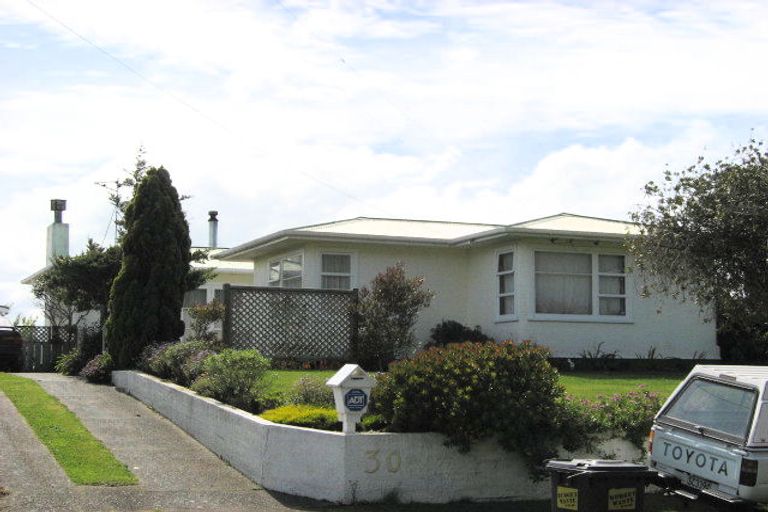 Photo of property in 30 Toi Street, Tawhero, Whanganui, 4501