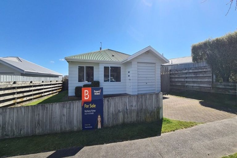 Photo of property in 2/42 Arthur Crescent, Hilltop, Taupo, 3330