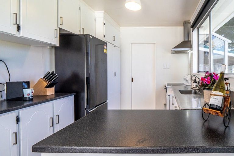 Photo of property in 48 Sole Avenue, Bell Block, New Plymouth, 4312