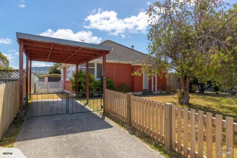 Photo of property in 15 Ngata Grove, Trentham, Upper Hutt, 5018