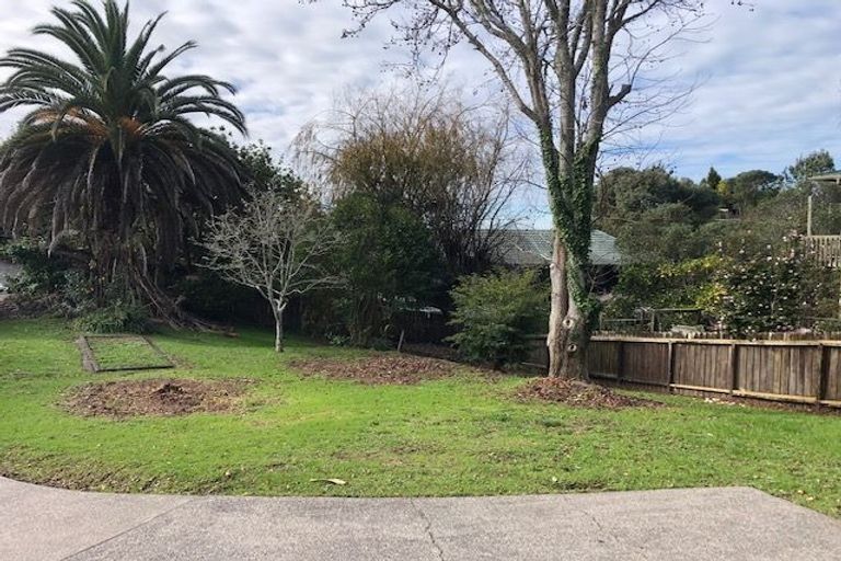 Photo of property in 23 Wisteria Way, Mairangi Bay, Auckland, 0630