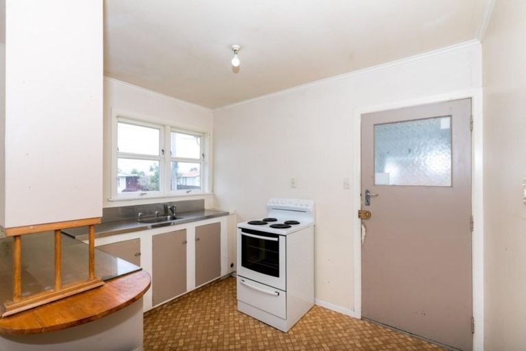 Photo of property in 5 Minifie Avenue, Melville, Hamilton, 3206