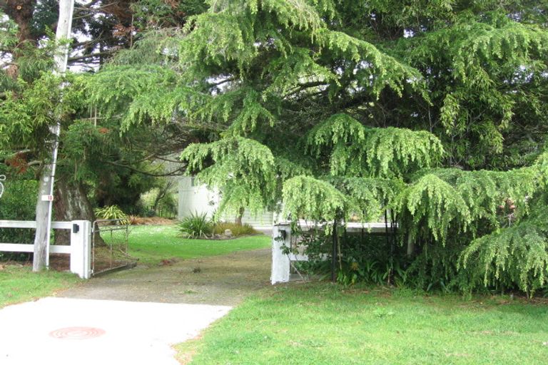 Photo of property in 19 Waana Street, Mourea, Rotorua, 3074