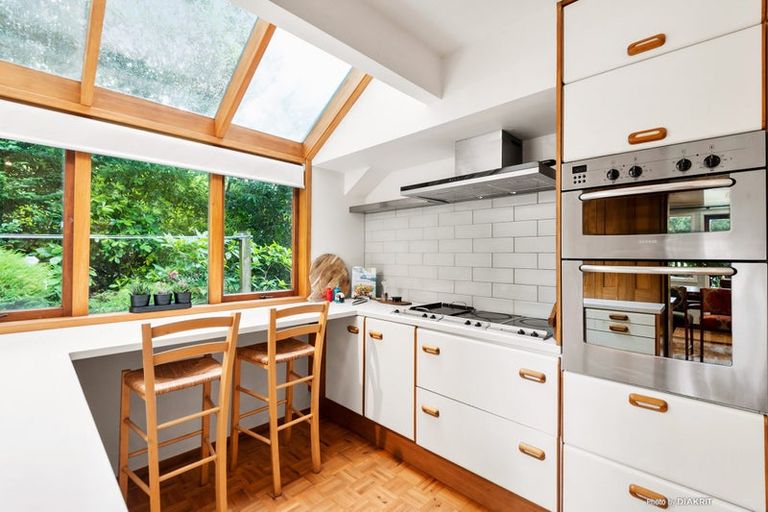 Photo of property in 3 Amapur Drive, Khandallah, Wellington, 6035