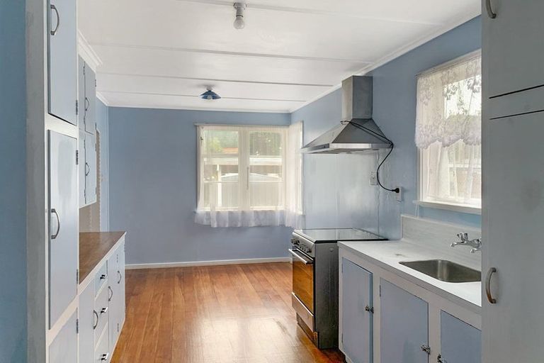 Photo of property in 16 Victory Place, Aramoho, Whanganui, 4500