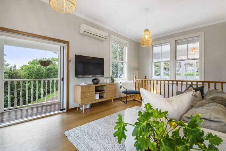 Photo of property in 30 Park Avenue, Birkenhead, Auckland, 0626