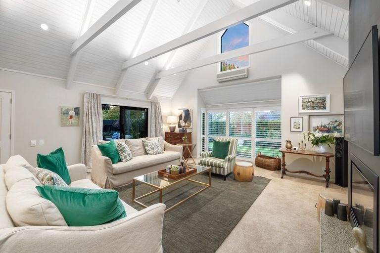 Photo of property in 24 Poynder Avenue, Merivale, Christchurch, 8014