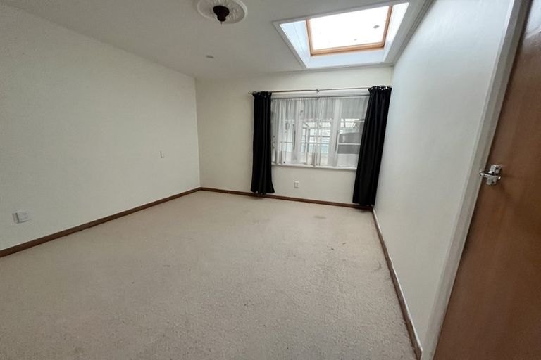 Photo of property in 24 York Avenue, Heretaunga, Upper Hutt, 5018