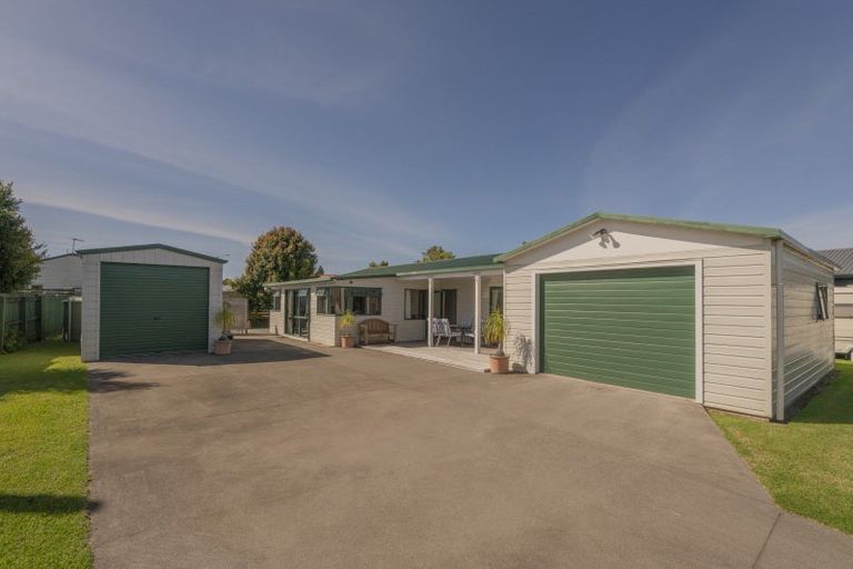 Photo of property in 31 Whitby Avenue, Whitianga, 3510