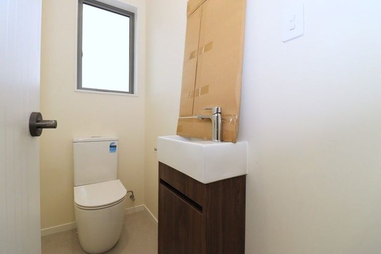 Photo of property in 3 Rarangi Mai Lane, Karaka, 2113