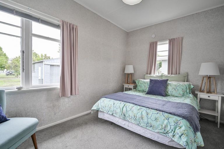 Photo of property in 813 Lawrence Street, Akina, Hastings, 4122