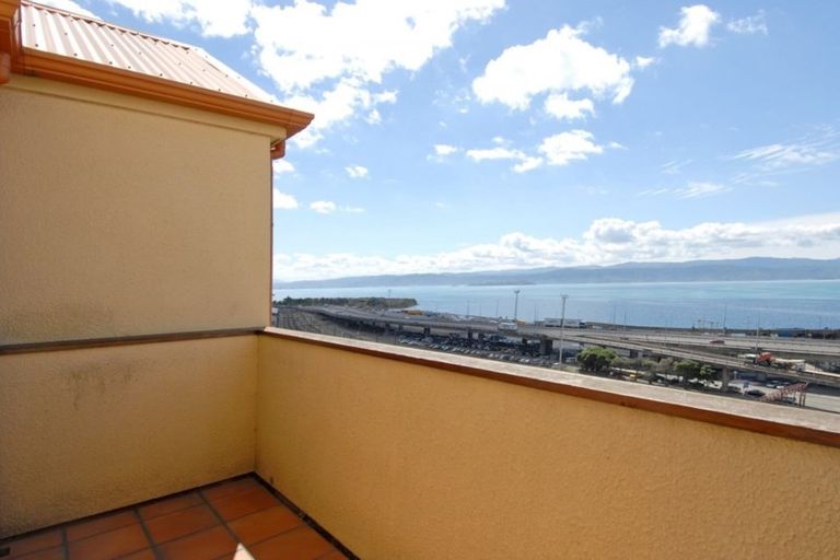 Photo of property in 54 Sar Street, Pipitea, Wellington, 6012