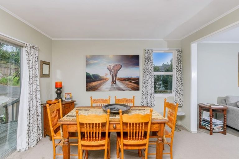 Photo of property in 42 Infidel Place, Torbay, Auckland, 0630