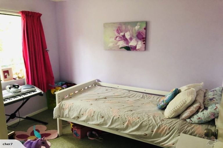 Photo of property in 33 Campbell Avenue, Paraparaumu, 5032