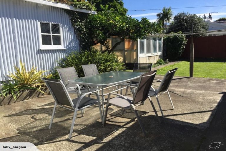 Photo of property in 12 Pitt Street, Maitai, Nelson, 7010