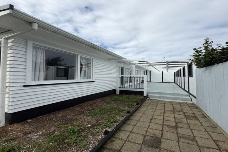 Photo of property in 130a Main Road North, Woodend, 7610