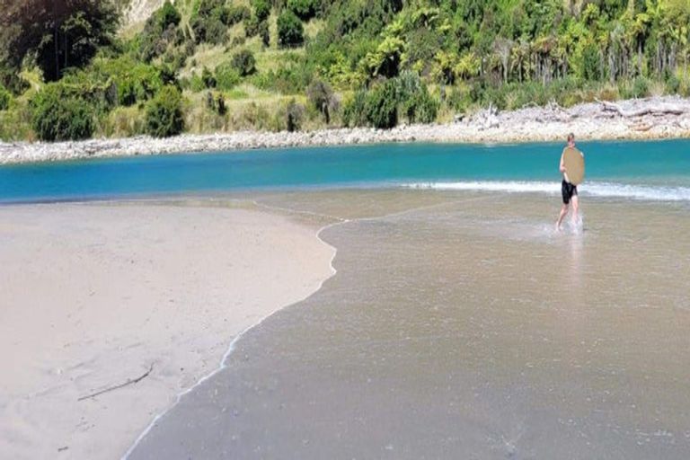 Photo of property in 4 Nikau Heights, Little Wanganui, Karamea, 7893