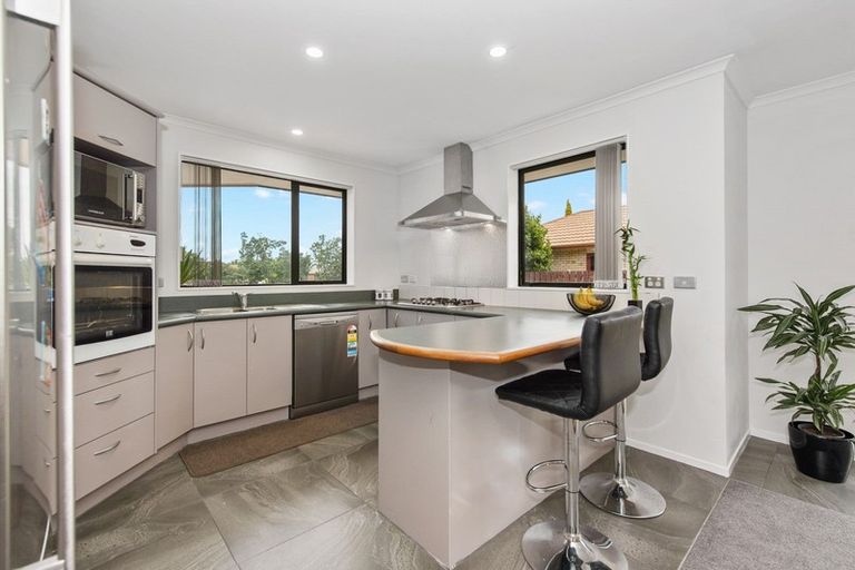 Photo of property in 25 Twickenham Place, Nawton, Hamilton, 3200