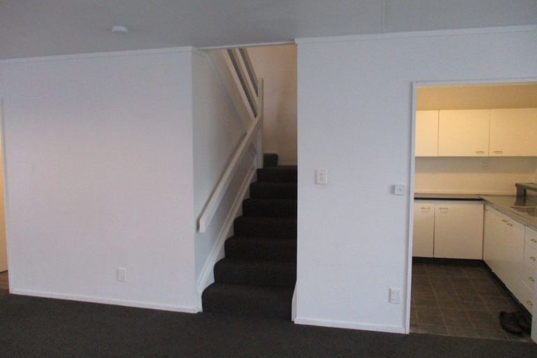 Photo of property in 16 Keeling Street, West End, Palmerston North, 4412