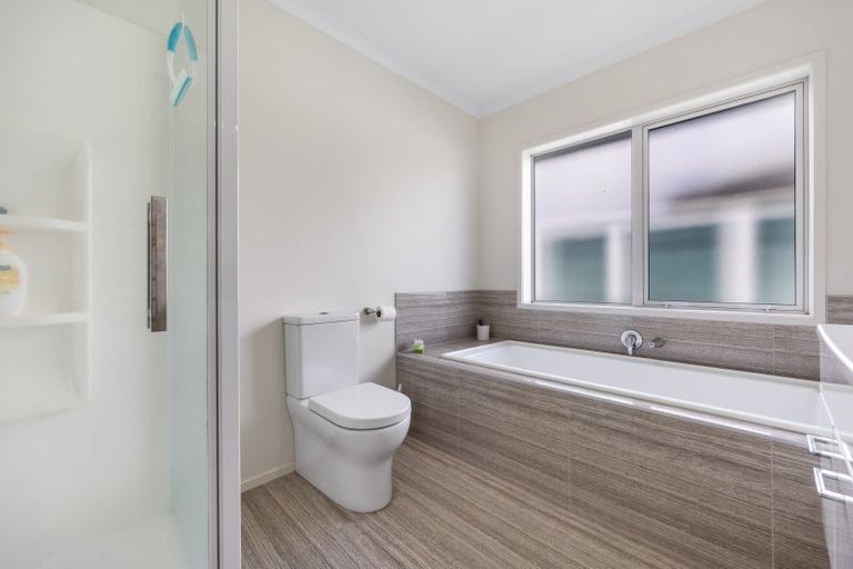 Photo of property in 12 Wills Road, Bell Block, New Plymouth, 4312