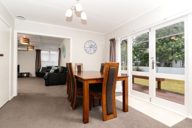 Photo of property in 8 Seamer Place, St Andrews, Hamilton, 3200