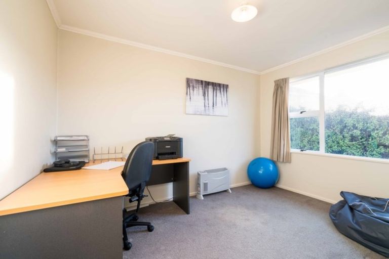Photo of property in 33a Easther Crescent, Kew, Dunedin, 9012