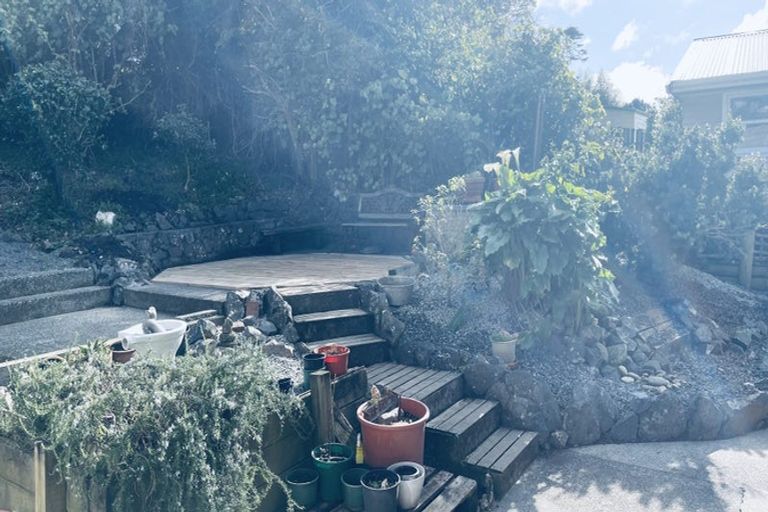 Photo of property in 319 Main Road, Tawa, Wellington, 5028