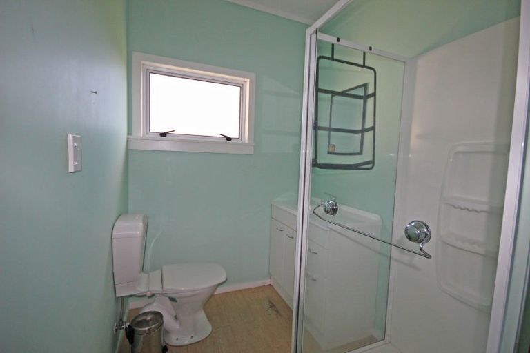 Photo of property in 3 Graham Place, West End, Palmerston North, 4410