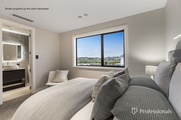Photo of property in 13 Arawaru Avenue, Wainui, 0992