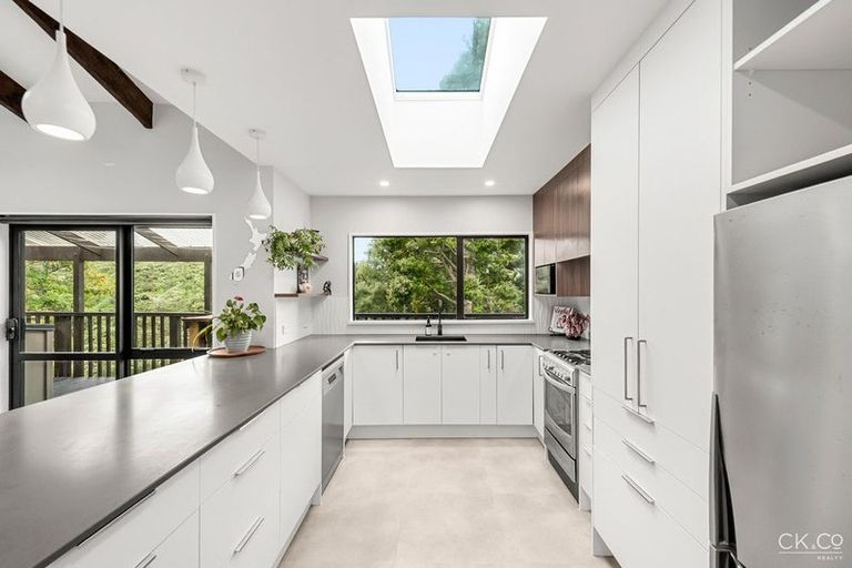 Photo of property in 86 Hill Road, Belmont, Lower Hutt, 5010