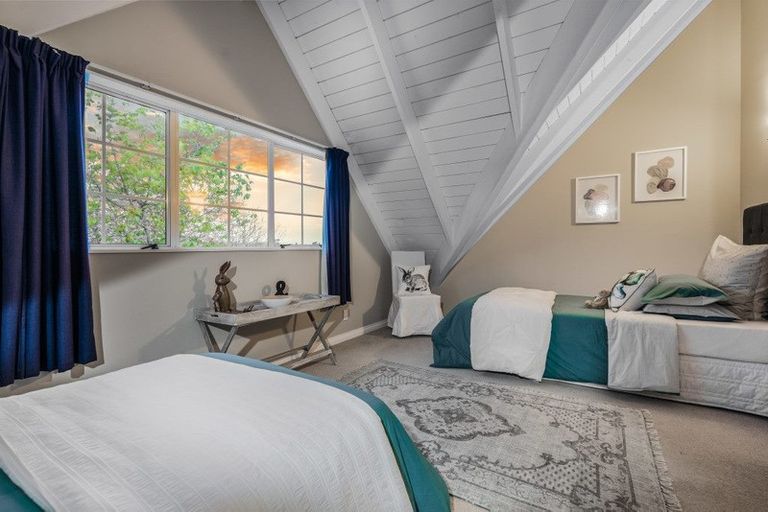 Photo of property in 7 Dene Court Lane, Greenhithe, Auckland, 0632