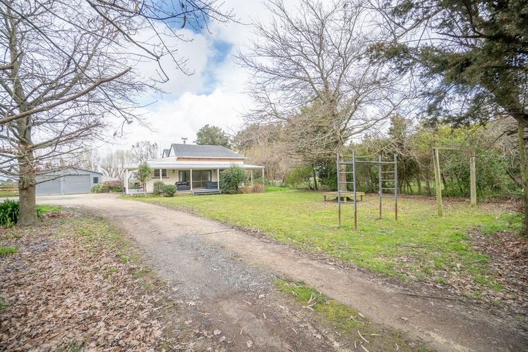 Photo of property in 102 Stewart Road, Awahuri, Palmerston North, 4479