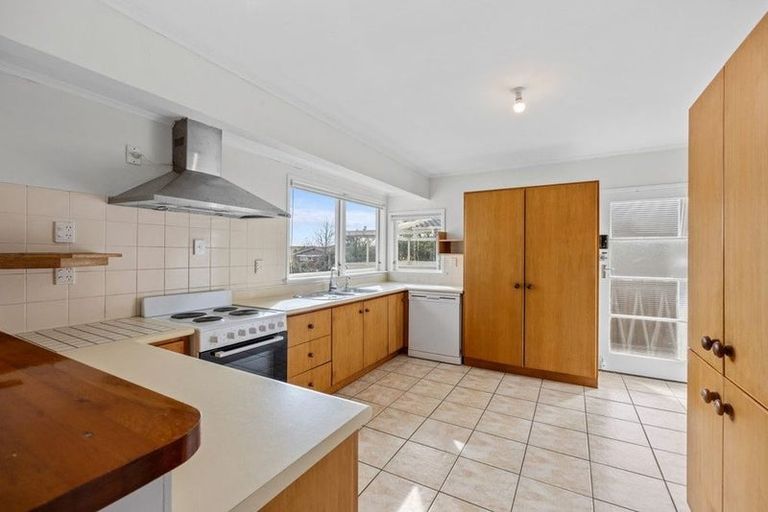 Photo of property in 7 Lewis Road, Pakuranga, Auckland, 2010