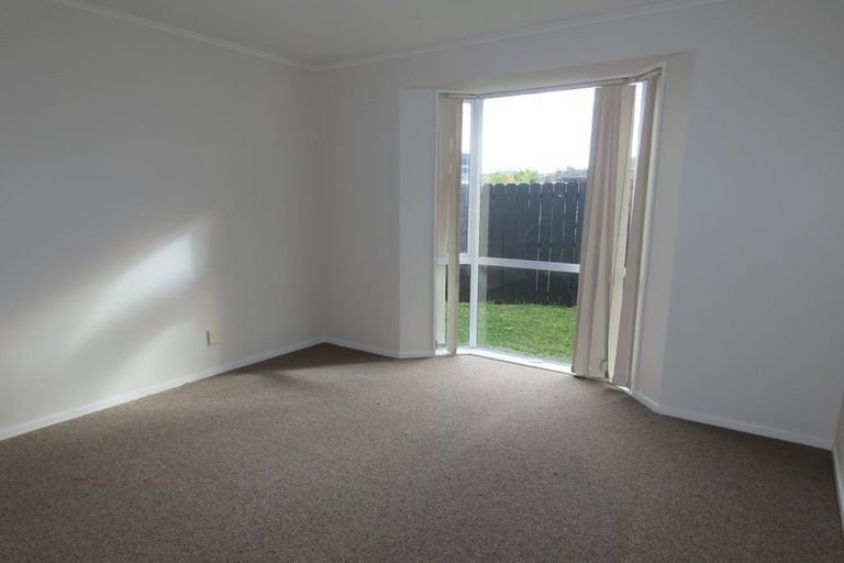 Photo of property in 9 Diana Place, Ranui, Auckland, 0612