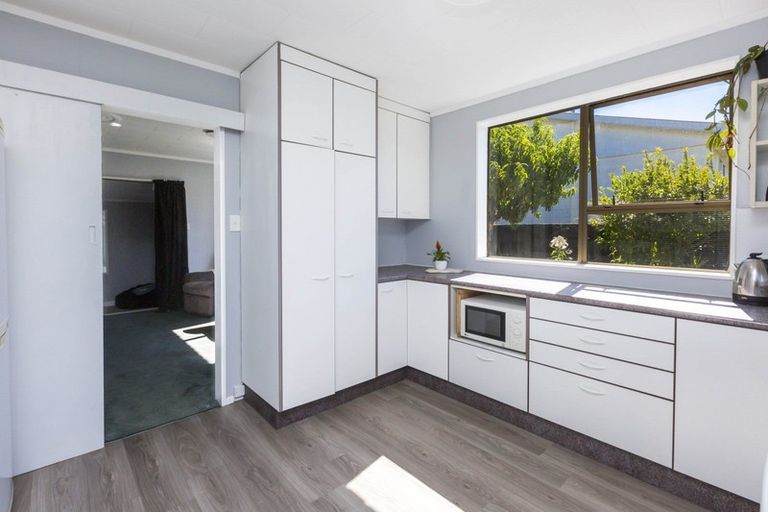 Photo of property in 9b Kansas Grove, Totara Park, Upper Hutt, 5018