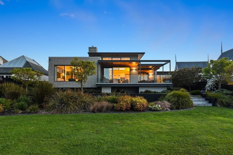 Photo of property in 54 Lake Crescent, Hamilton Lake, Hamilton, 3204