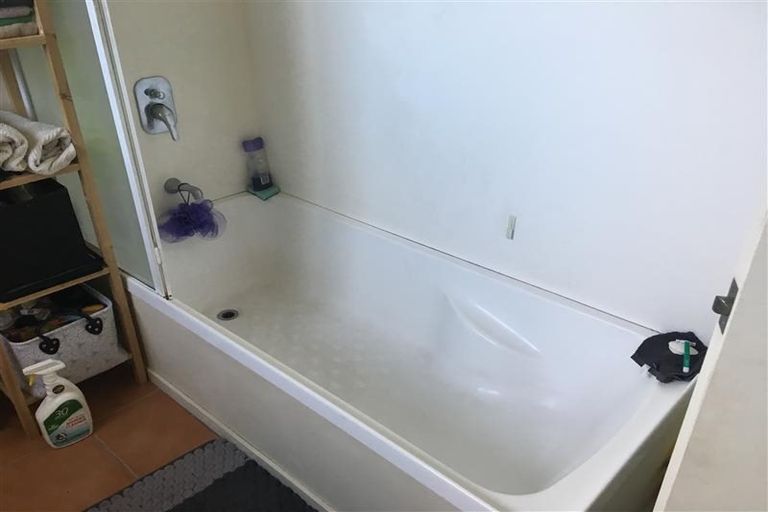 Photo of property in 14/11 The Avenue, Albany, Auckland, 0632