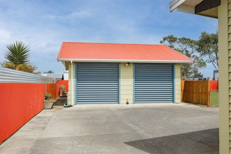 Photo of property in 4a Derby Street, Westport, 7825