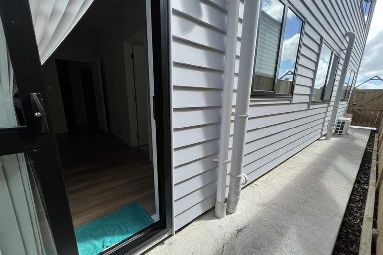 Photo of property in 4 Wyon Way, Flat Bush, Auckland, 2016