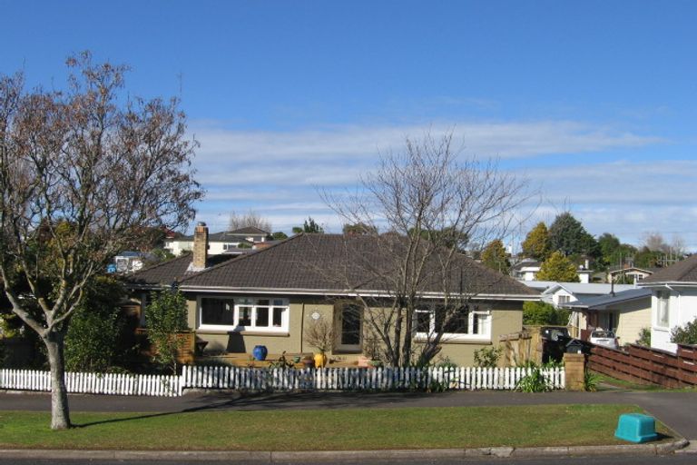 Photo of property in 37b Hinton Avenue, Forest Lake, Hamilton, 3200