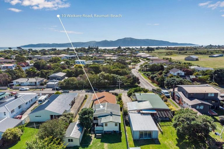 Photo of property in 10b Waikare Road, Raumati Beach, Paraparaumu, 5032