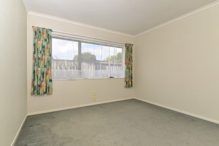Photo of property in 1 Castlewold Place, Huntington, Hamilton, 3210